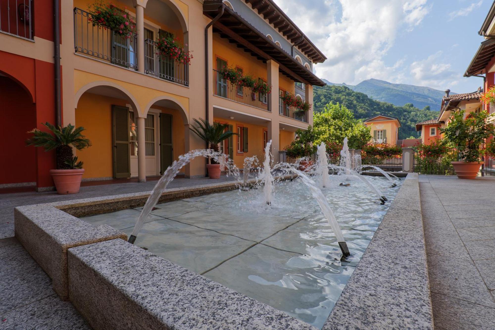 Aquazzurra Resort & Aparthotel Cannobio Exterior photo