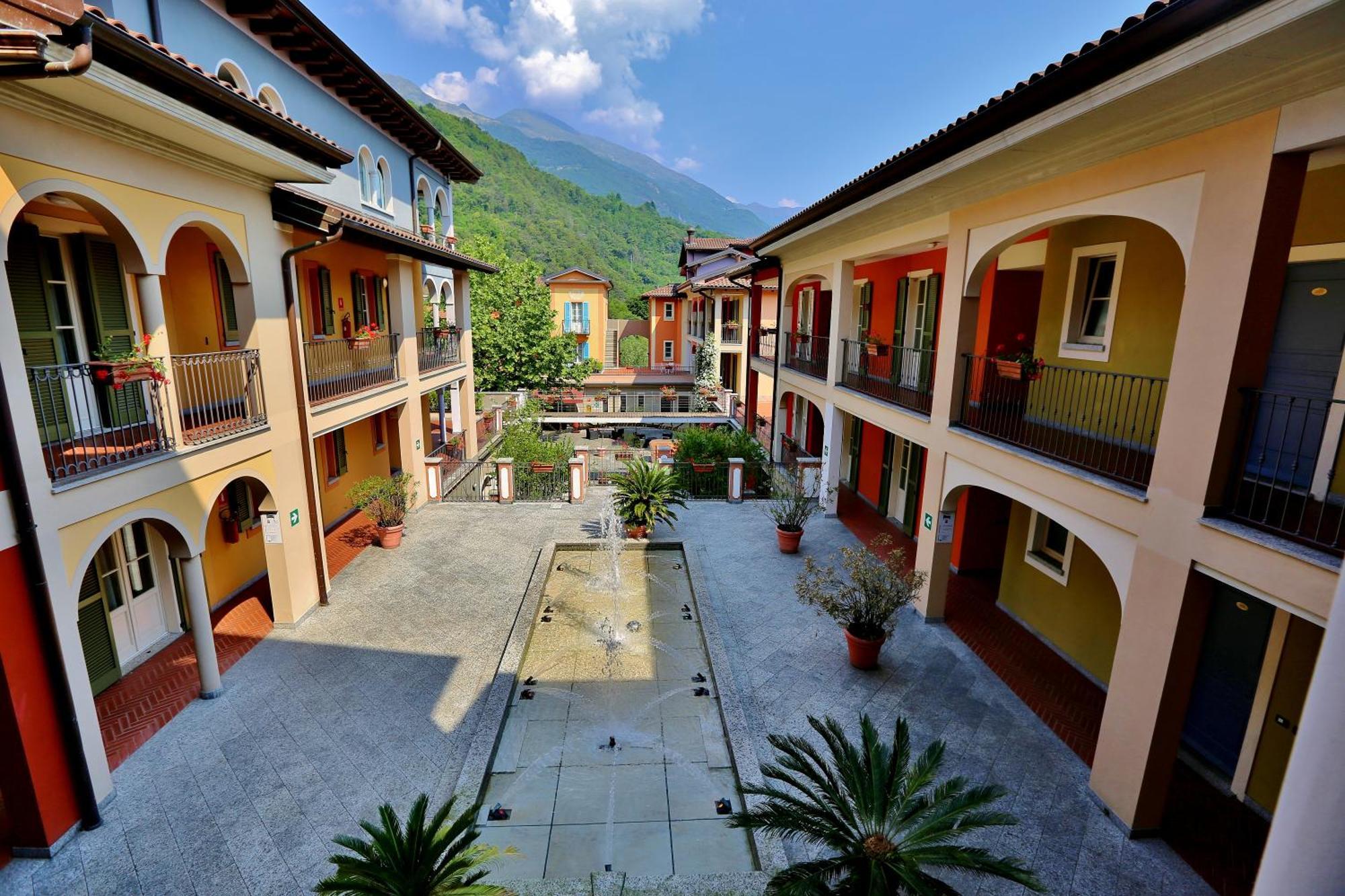 Aquazzurra Resort & Aparthotel Cannobio Exterior photo